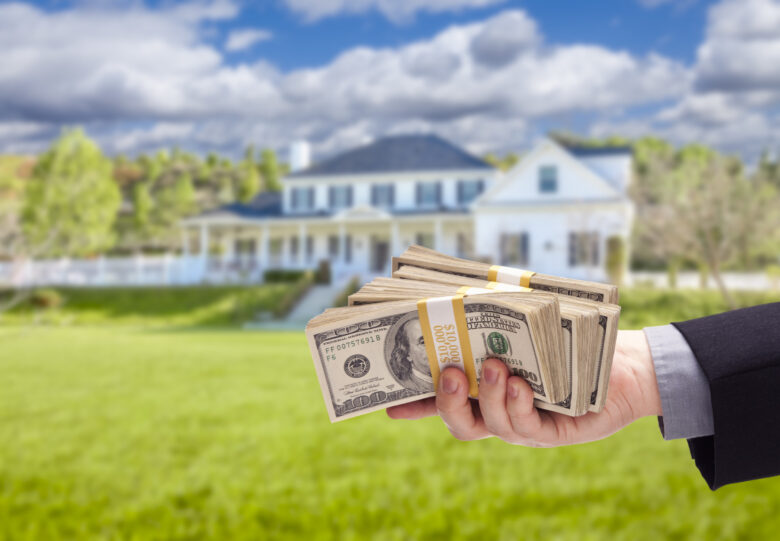 There are several different benefits of selling a house for cash. If you would like to learn more, you should check out our guide here.