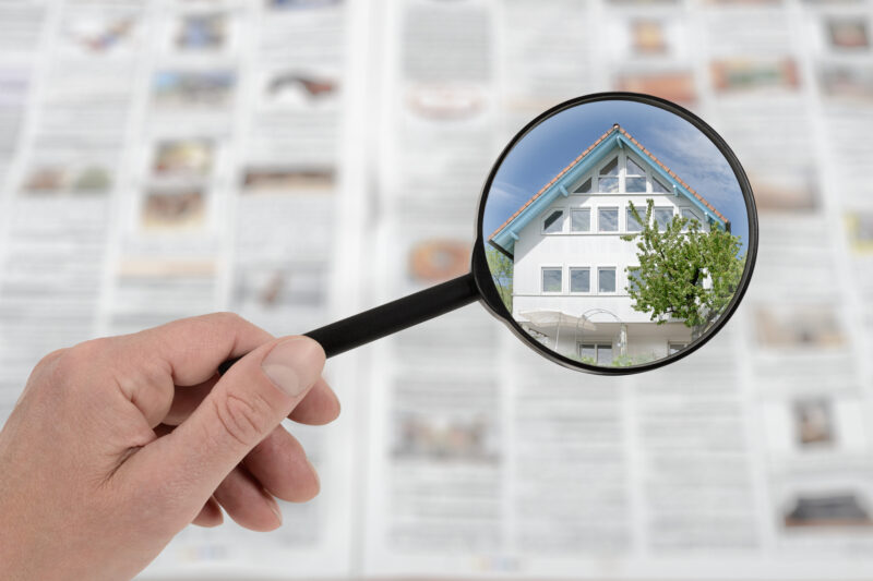 Are you in the market for a real estate agent? Read here for eight tips that are guaranteed to help you hire the agent of your dreams.