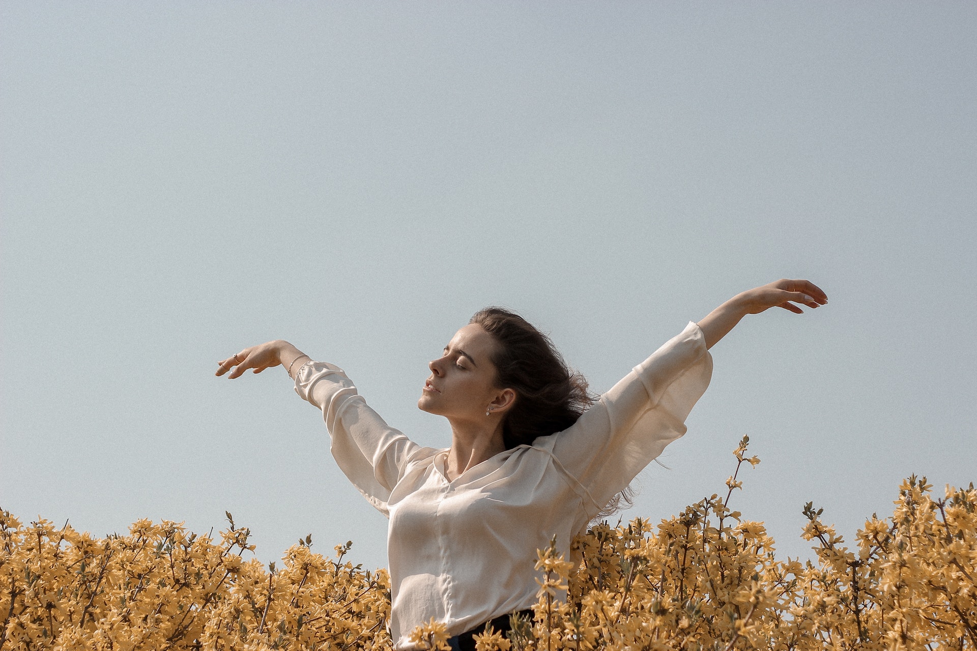 woman-at-a-flower-field